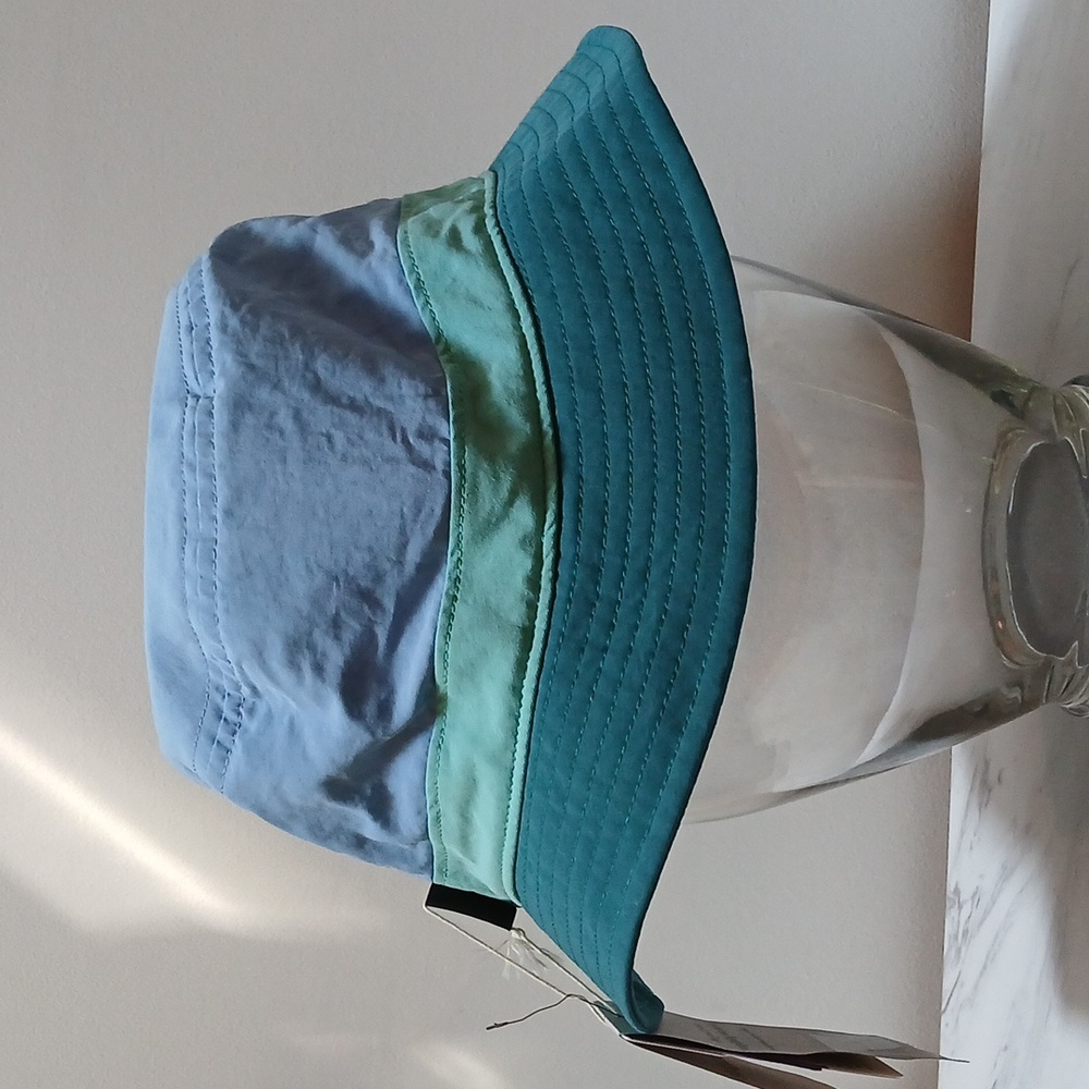 Patagonia Wavefarer Bucket Hat Large NWT - Picture 3 of 16